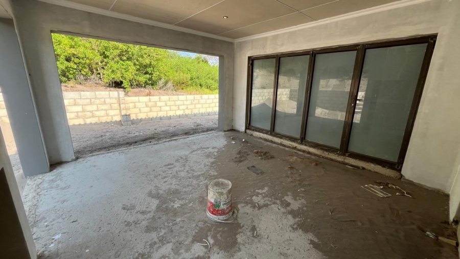 3 Bedroom Property for Sale in Paradise Beach Eastern Cape